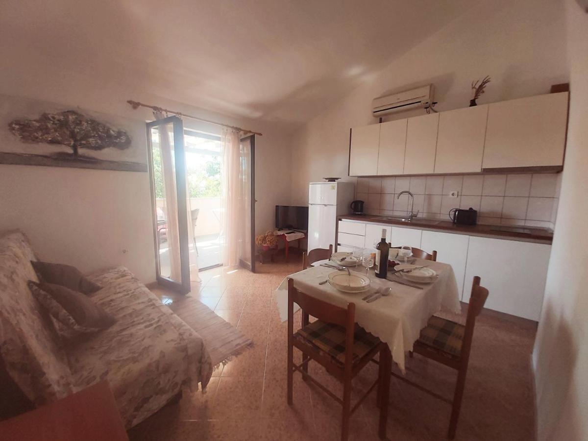 Apartments Ratka ซาตอน ภายนอก รูปภาพ